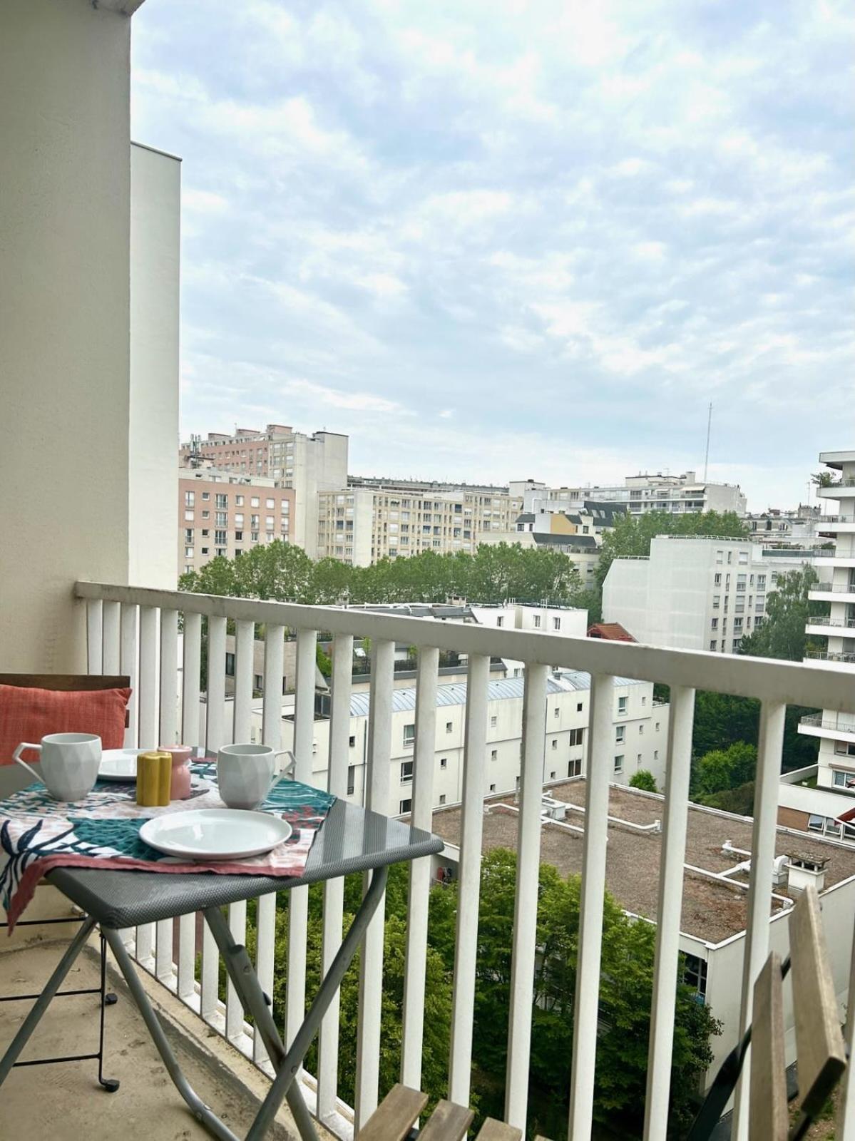 Accommodatie bij particulieren Chambre Tout Confort, Spacieuse, Calme Et Lumineuse Avec Balcon *